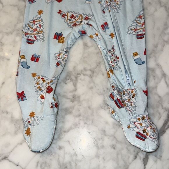 NWT Angel Dear Holiday Festive Print Kids Footie - Picture 6 of 8